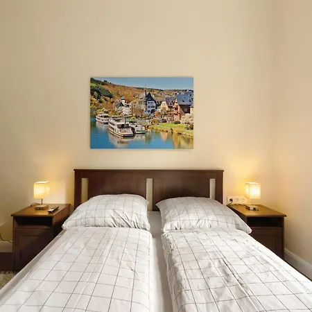 Appartement Alte Stadtvilla Am Weinberg 1 *